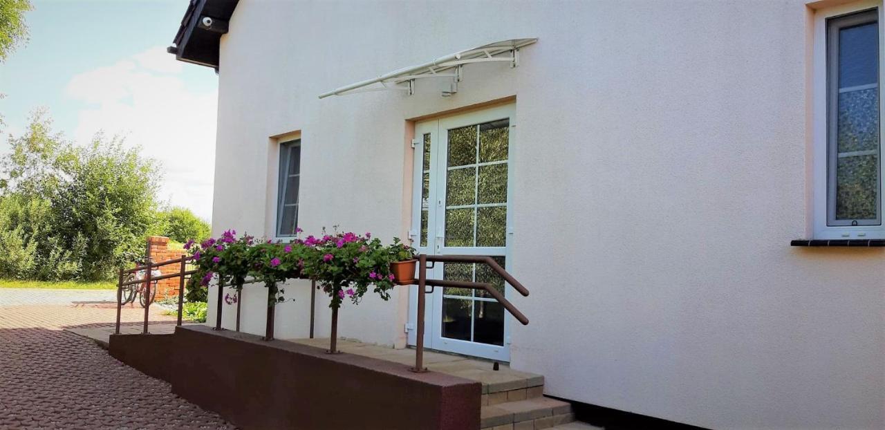 Pokoje Goscinne Neptunia Rusinowo  Exterior foto